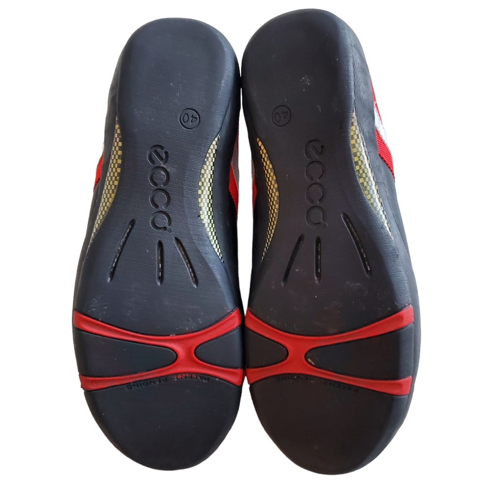 Ecco Black and Red Women's Sneakers - Picture 7 of 7